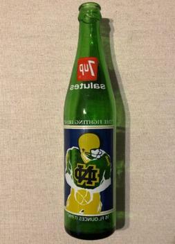 7 Up Salutes, NOTRE DAME FIGHTING IRISH, 1977, 1 - 16 Oz 7 U